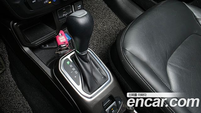 Jeep Renegade 2.4 Limited 2020 — фото 9
