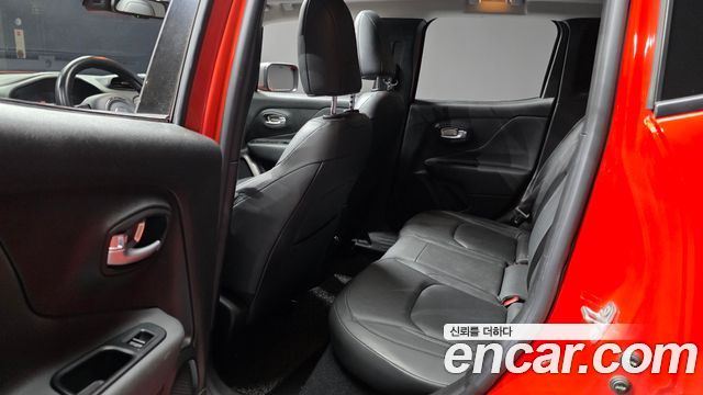 Jeep Renegade 2.4 Limited 2020 — фото 12