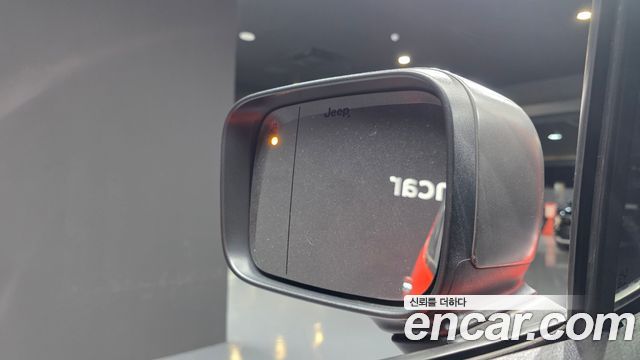 Jeep Renegade 2.4 Limited 2020 — фото 13