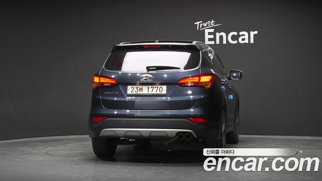 Hyundai Santa Fe (DM) Diesel(e-VGT) 2.0 2WD Exclusive 2014 — фото 4