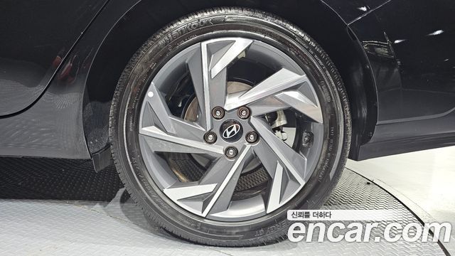 Hyundai Avante (CN7) 1.6 Inspiration 2025 — фото 21