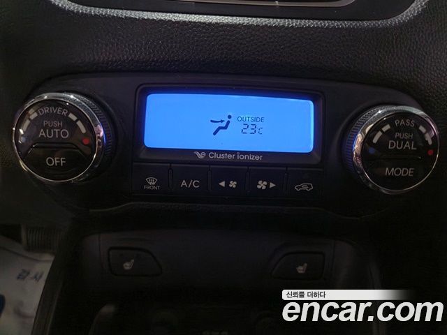 Hyundai Tucson ix Diesel 2WD X20 Smart 2013 — фото 19