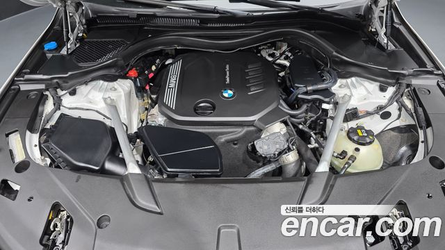 BMW 6 Series GT (G32) 620d xDrive M Sport 2023 — фото 6