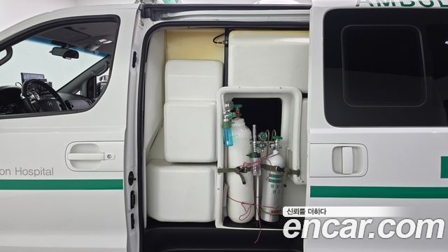 Hyundai Grand Starex Ambulance 2016 — фото 13