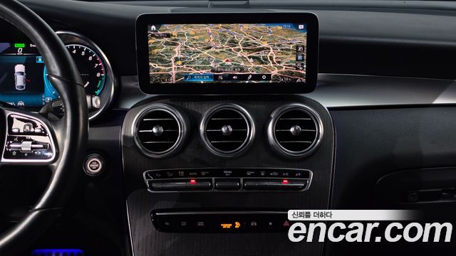 Mercedes-Benz GLC-Class (X253) GLC300e 4MATIC Coupe 2021 — фото 14