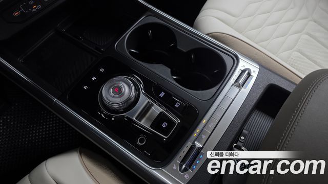 Kia Carnival (IV) HEV 9-Seater Hi-Limousine (Special vehicle) 2025 — фото 9