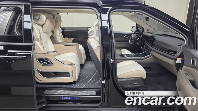 Kia Carnival (IV) HEV 9-Seater Hi-Limousine (Special vehicle) 2025 — фото 26