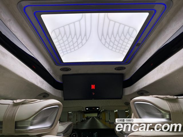 Kia Carnival (IV) HEV 9-Seater Hi-Limousine (Special vehicle) 2025 — фото 30