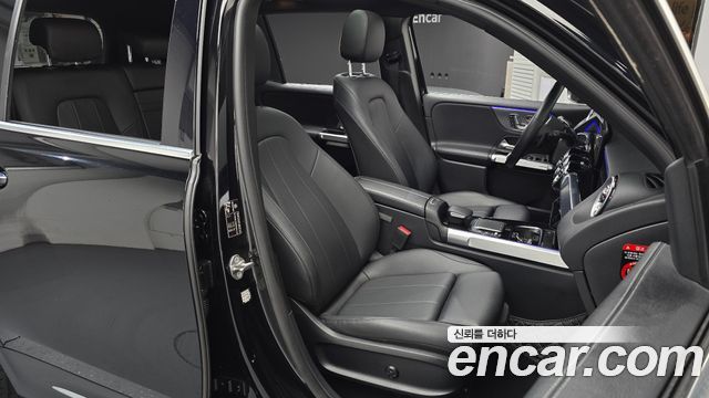 Mercedes-Benz GLB-Class (X247) GLB200 d 2023 — фото 16