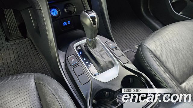 Hyundai Santa Fe The Prime Diesel 2.0 2WD Premium 2017 — фото 9
