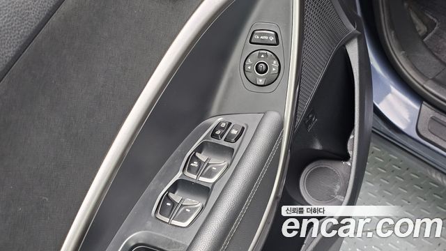 Hyundai Santa Fe The Prime Diesel 2.0 2WD Premium 2017 — фото 17