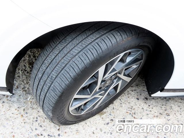Hyundai Grandeur (GN7) 3.5 LPG 2WD (Taxi) Deluxe 2025 — фото 24