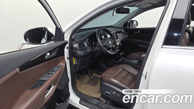 Kia Sorento Diesel 2.0 2WD Noblesse Special 2016 — фото 10