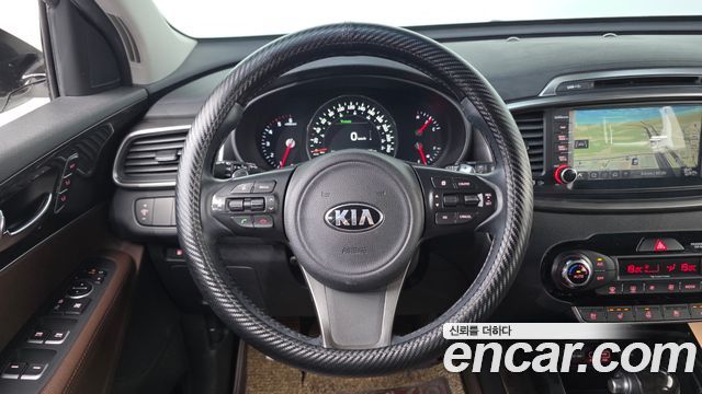 Kia Sorento Diesel 2.0 2WD Noblesse Special 2016 — фото 14