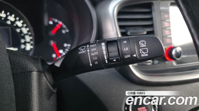 Kia Sorento Diesel 2.0 2WD Noblesse Special 2016 — фото 15