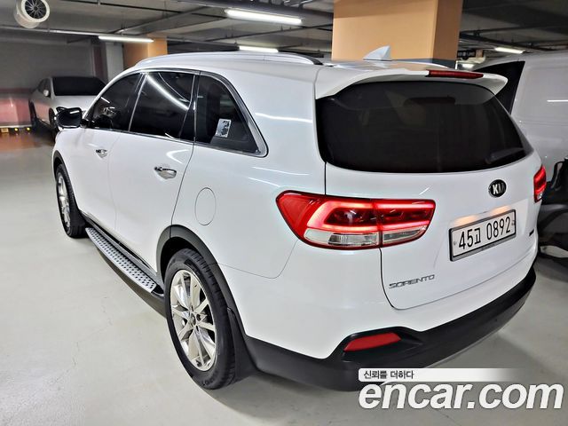 Kia Sorento Diesel 2.0 2WD Noblesse Special 2016 — фото 3