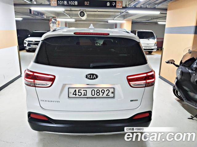 Kia Sorento Diesel 2.0 2WD Noblesse Special 2016 — фото 4