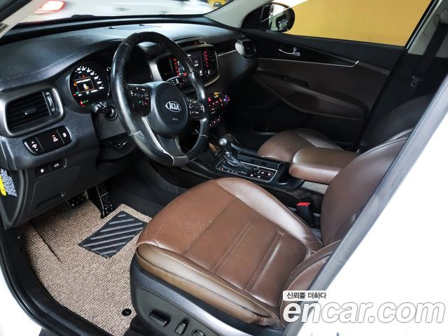 Kia Sorento Diesel 2.0 2WD Noblesse Special 2016 — фото 10