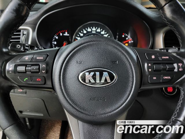 Kia Sorento Diesel 2.0 2WD Noblesse Special 2016 — фото 21