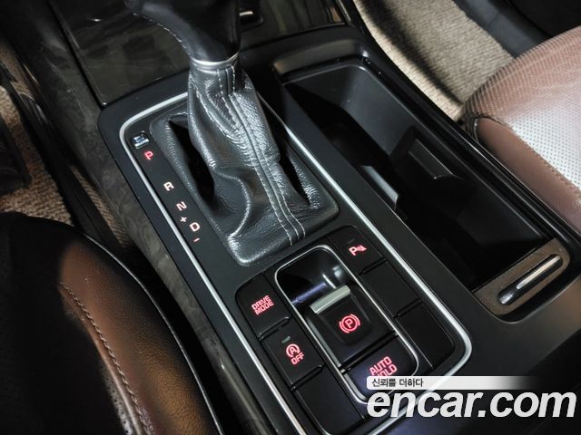 Kia Sorento Diesel 2.0 2WD Noblesse Special 2016 — фото 23