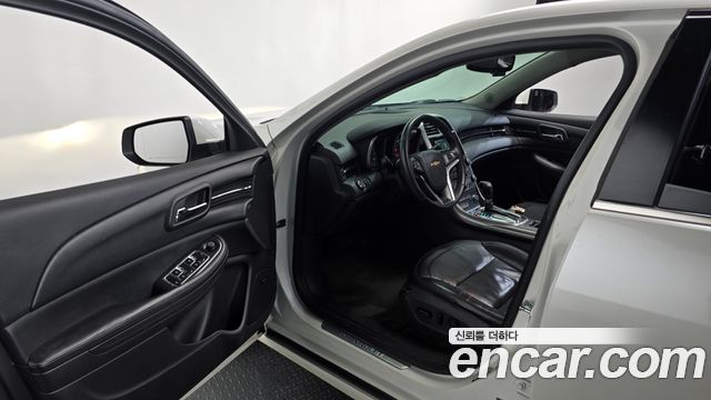 Chevrolet Malibu 2.0 LTZ Deluxe Pack(Black) 2016 — фото 10
