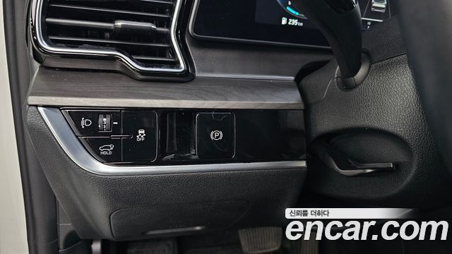 Kia Sportage (V) Diesel 2.0 2WD Signature 2022 — фото 17