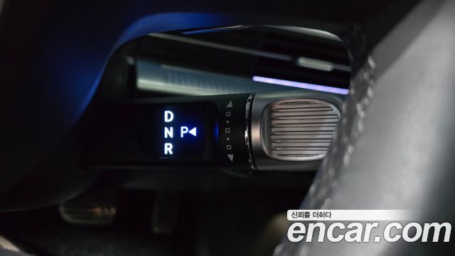 Hyundai Ioniq 6 Long Range Exclusive + 2023 — фото 9