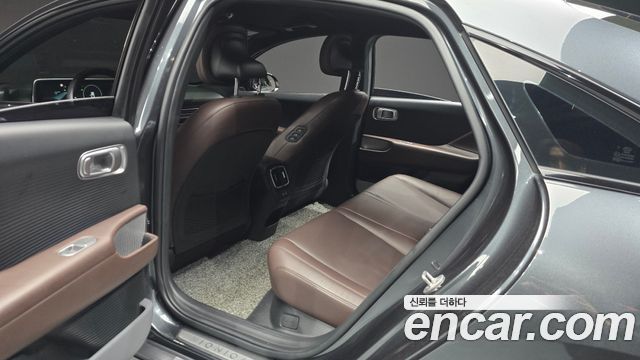 Hyundai Ioniq 6 Long Range Exclusive + 2023 — фото 11