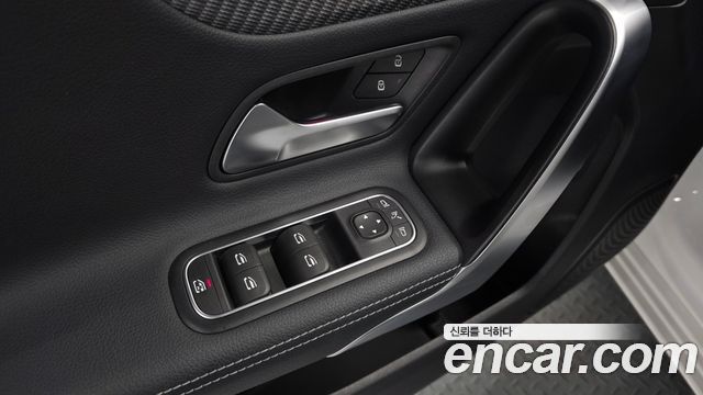 Mercedes-Benz A-Class (W177) A220 Sedan 2025 — фото 19