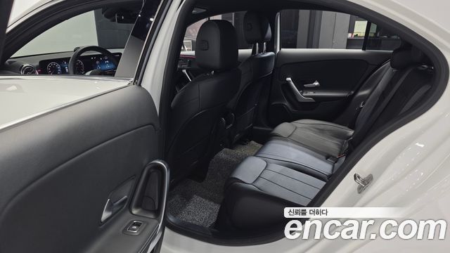 Mercedes-Benz A-Class (W177) A220 Sedan 2025 — фото 26