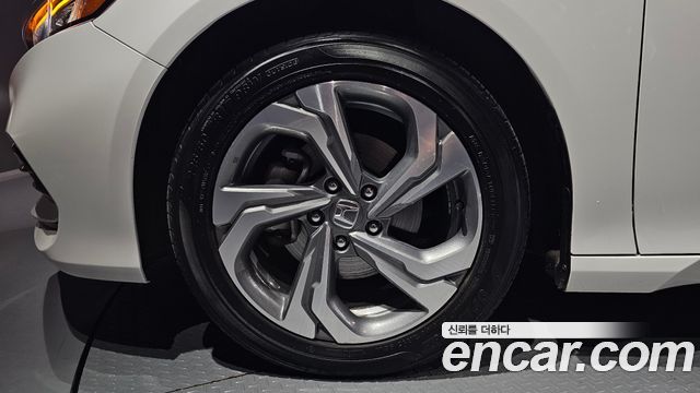 Honda Accord (X) 1.5 Turbo 2018 — фото 5