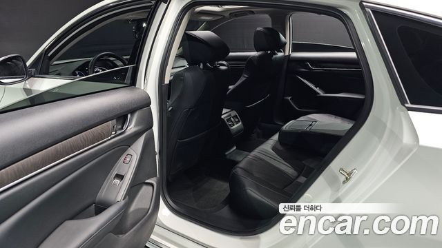 Honda Accord (X) 1.5 Turbo 2018 — фото 12