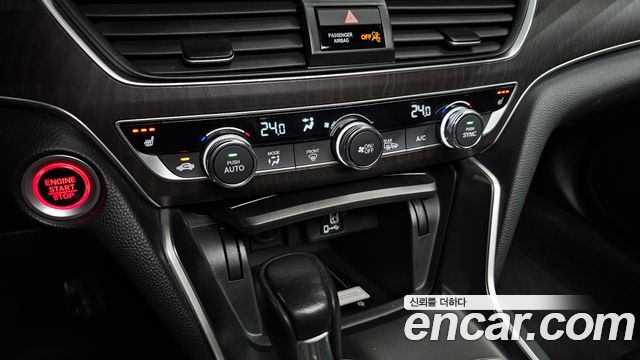 Honda Accord (X) 1.5 Turbo 2018 — фото 17