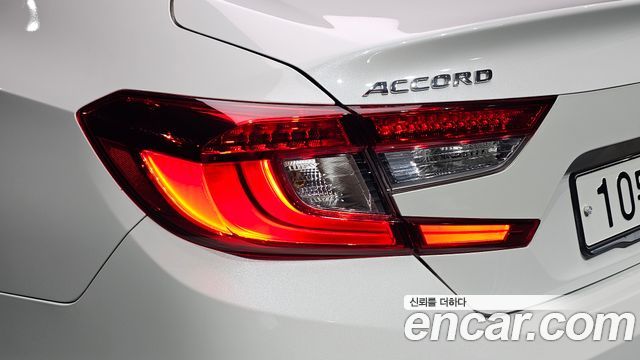 Honda Accord (X) 1.5 Turbo 2018 — фото 23