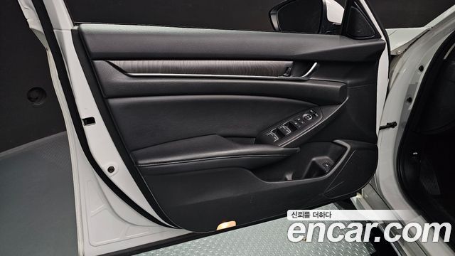 Honda Accord (X) 1.5 Turbo 2018 — фото 24