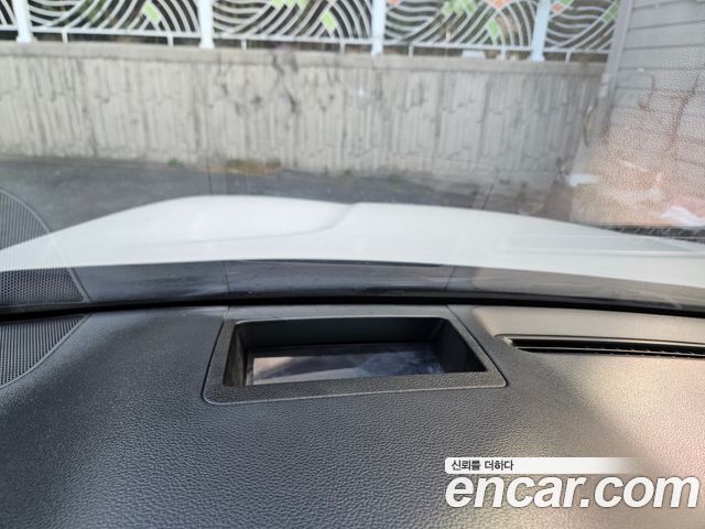 Hyundai Santa Fe HEV 1.6 2WD Prestige 2023 — фото 10