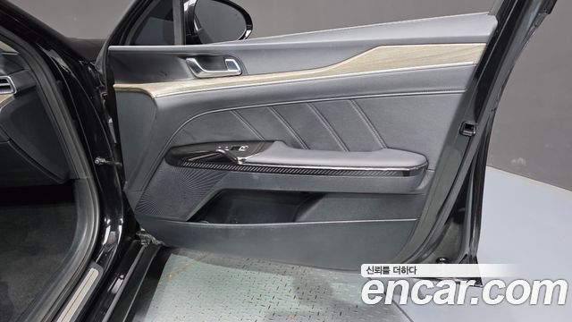 Kia K5 (III) 2.0 Signature 2023 — фото 24