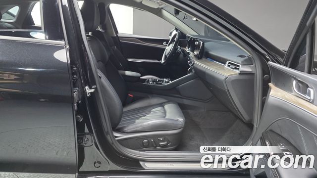 Kia K5 (III) 2.0 Signature 2023 — фото 26