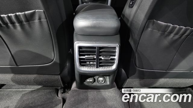 Kia K5 (III) 2.0 Signature 2023 — фото 30