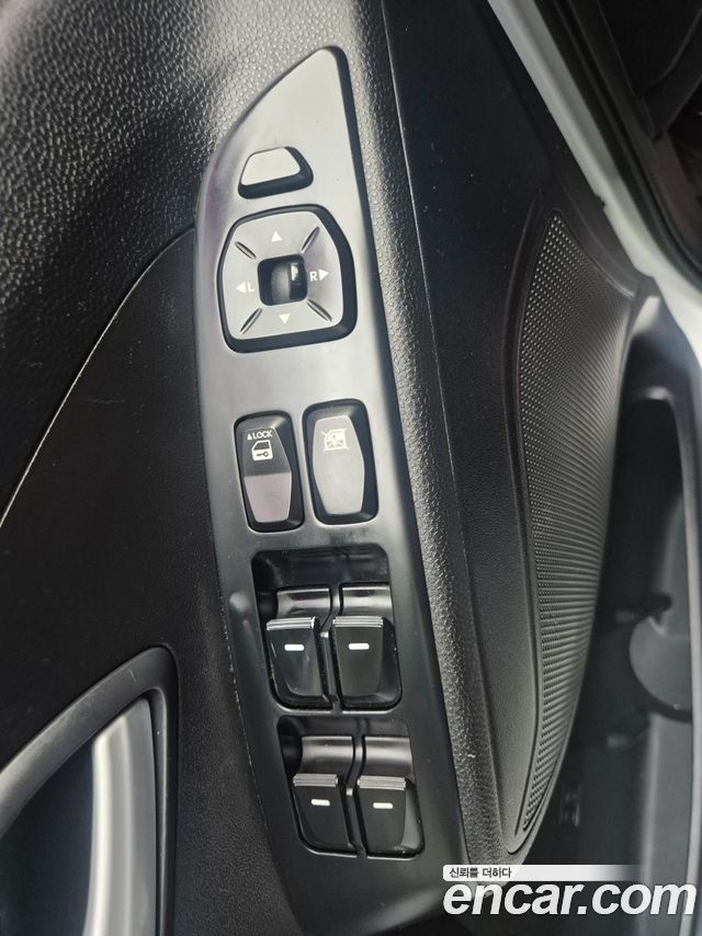 Hyundai Tucson ix Diesel(e-VGT) 2WD Smart special 2014 — фото 20