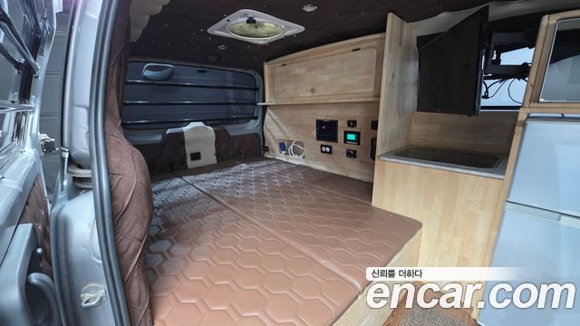 Hyundai Grand Starex Camping car 2019 — фото 19