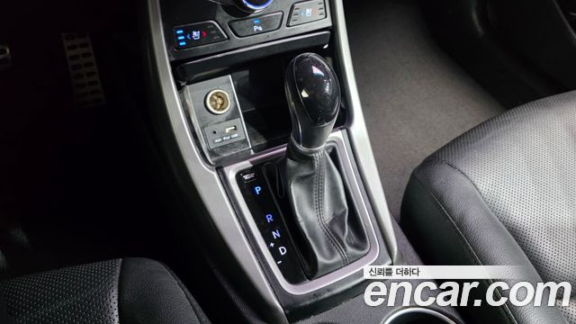 Hyundai Avante 1.6 GDi Premium Standard 2015 — фото 9