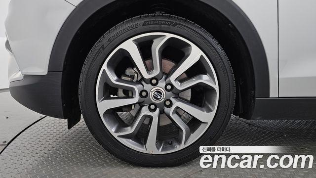 KG Mobility (SsangYong) Tivoli LX 2WD HI-DLX 2015 — фото 5