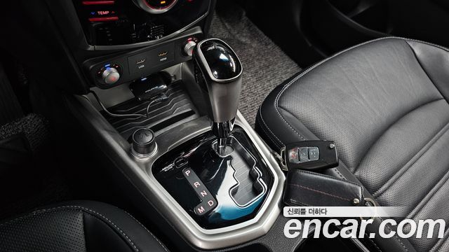 KG Mobility (SsangYong) Tivoli LX 2WD HI-DLX 2015 — фото 9