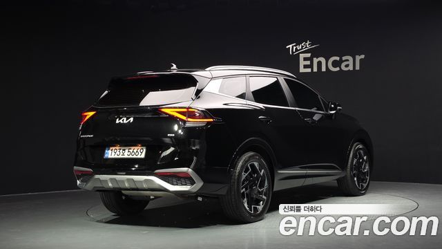Kia Sportage (V) Gasoline 1.6 Turbo 4WD Nobleless 2023 — фото 2