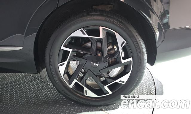 Kia Sportage (V) Gasoline 1.6 Turbo 4WD Nobleless 2023 — фото 21