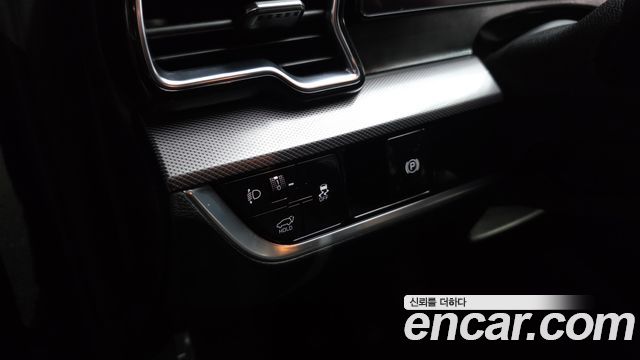Kia Sportage (V) Gasoline 1.6 Turbo 4WD Nobleless 2023 — фото 29