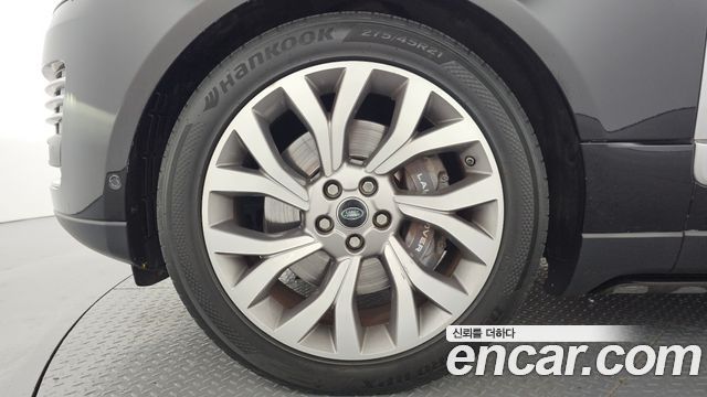 Land Rover Range Rover (IV) 4.4 SDV8 AB LWB DIESEL 2019 — фото 5