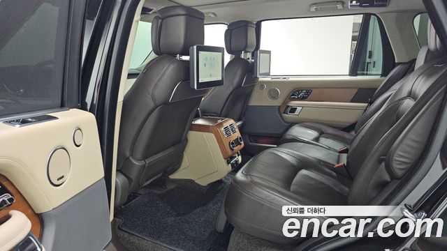 Land Rover Range Rover (IV) 4.4 SDV8 AB LWB DIESEL 2019 — фото 11