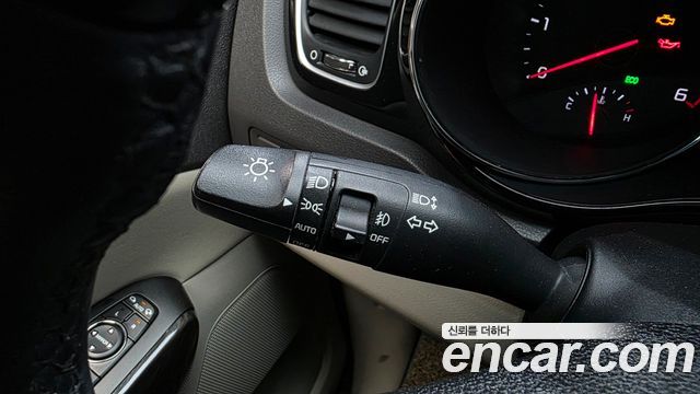 Kia Carnival 9-Seater Noblesse Special 2018 — фото 19